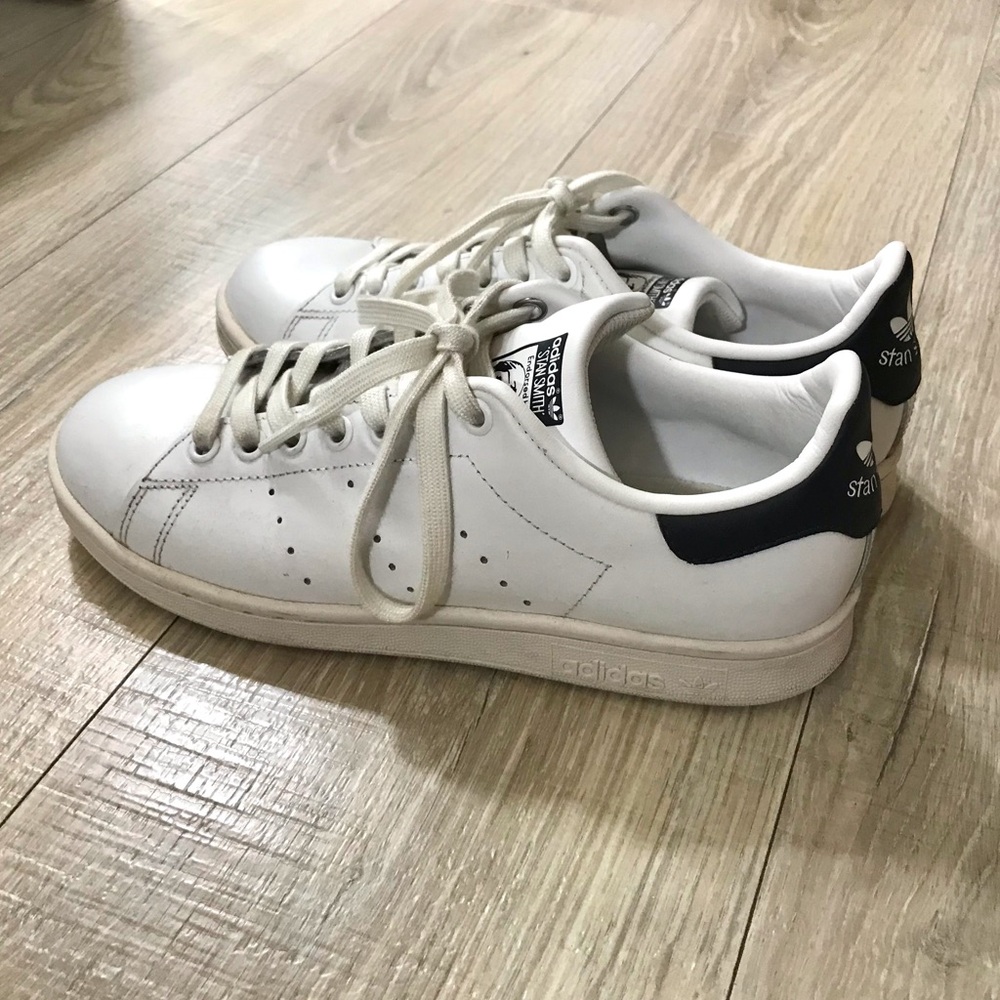 Stan Smiths in White and Black